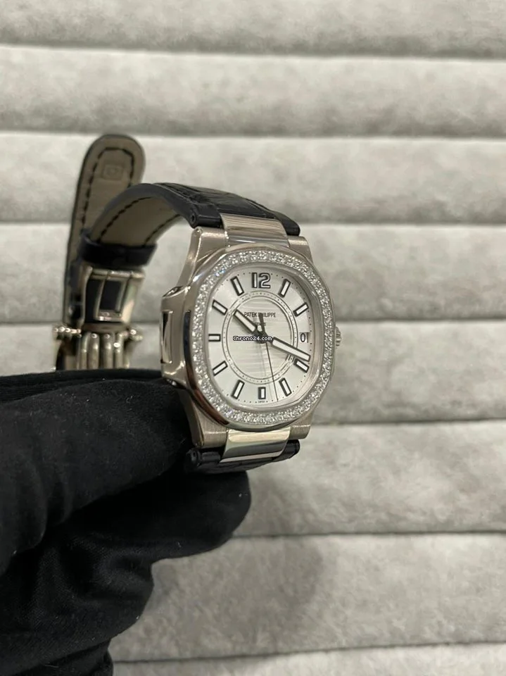 Patek Philippe Nautilus 7010G